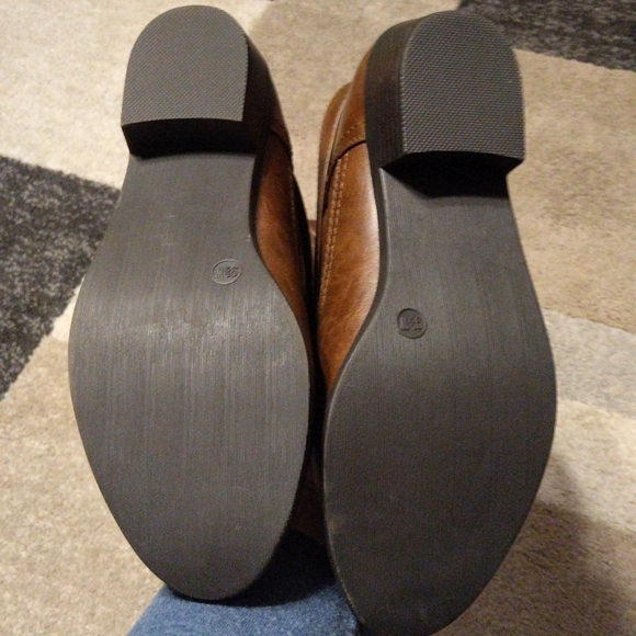 SOLD*** SM New York Brown NWOT boot size 9.5 wide - Picture 6 of 8